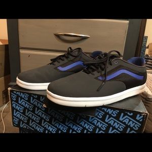 Vans LXVI Graphs (Gray/Blue/White)
